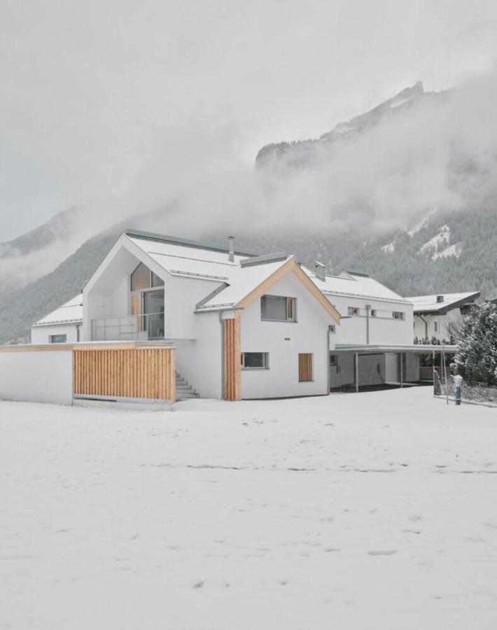 Urban Mountain Chalet With Lake View Maurach  Extérieur photo